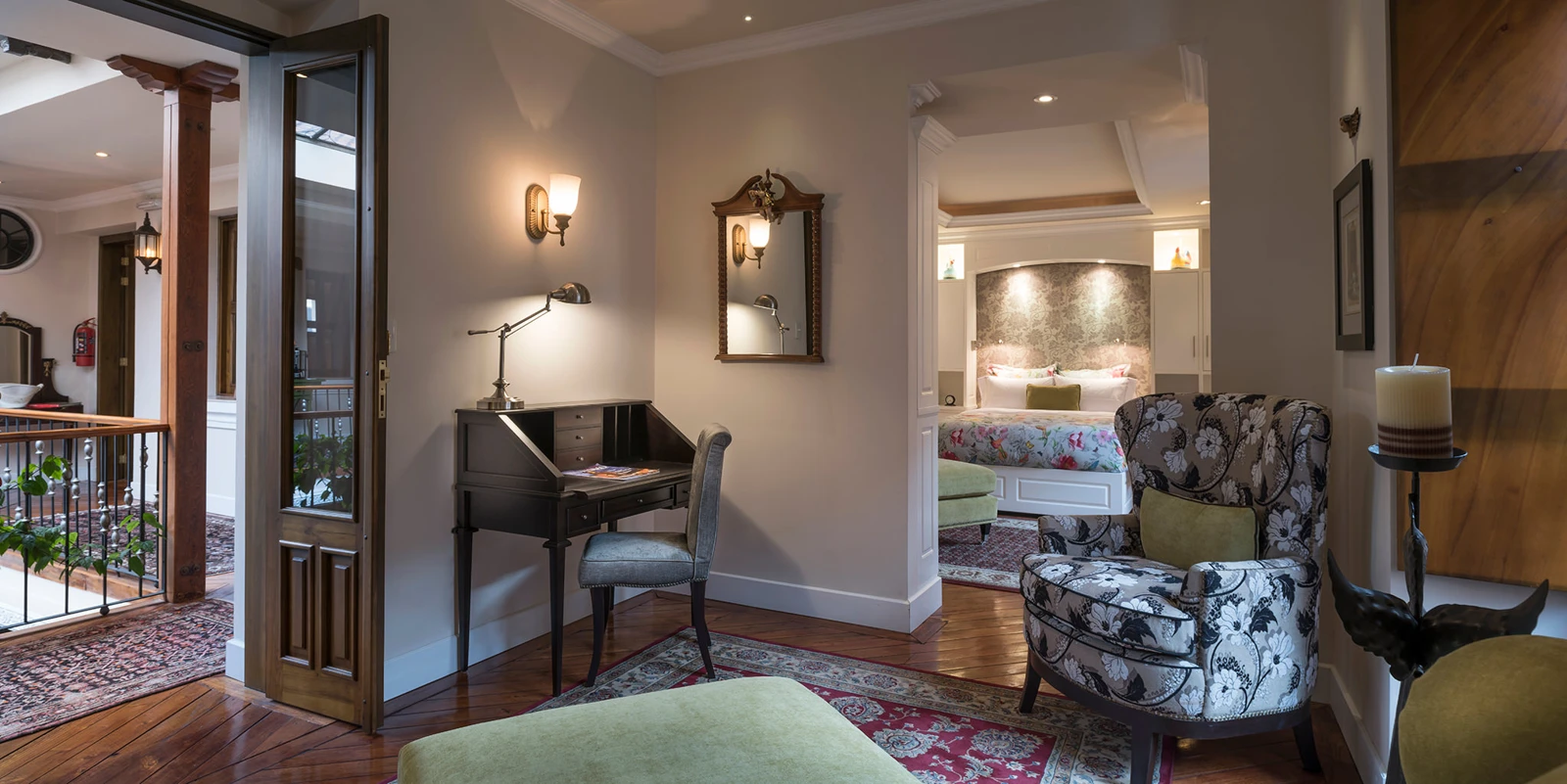 La Merced suite, photograph 8